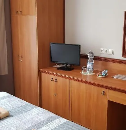 Hotel City 3*