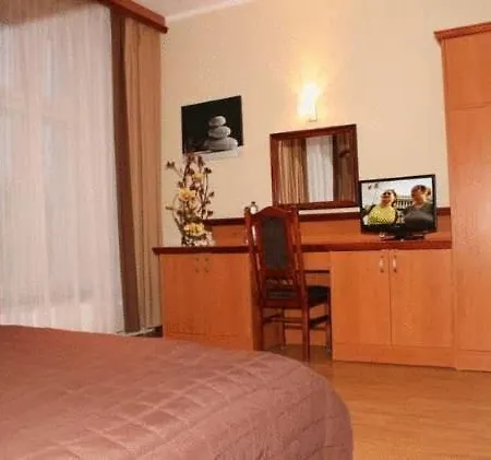 Hotel City